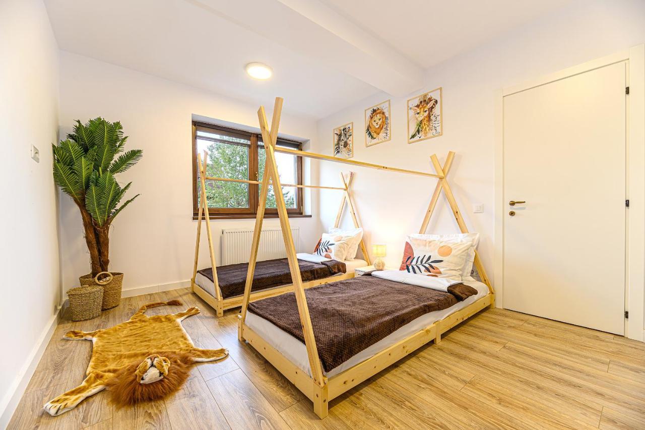 Safari Family Villas Near Park Aventura,Lake,Zoo Brasov Exterior photo